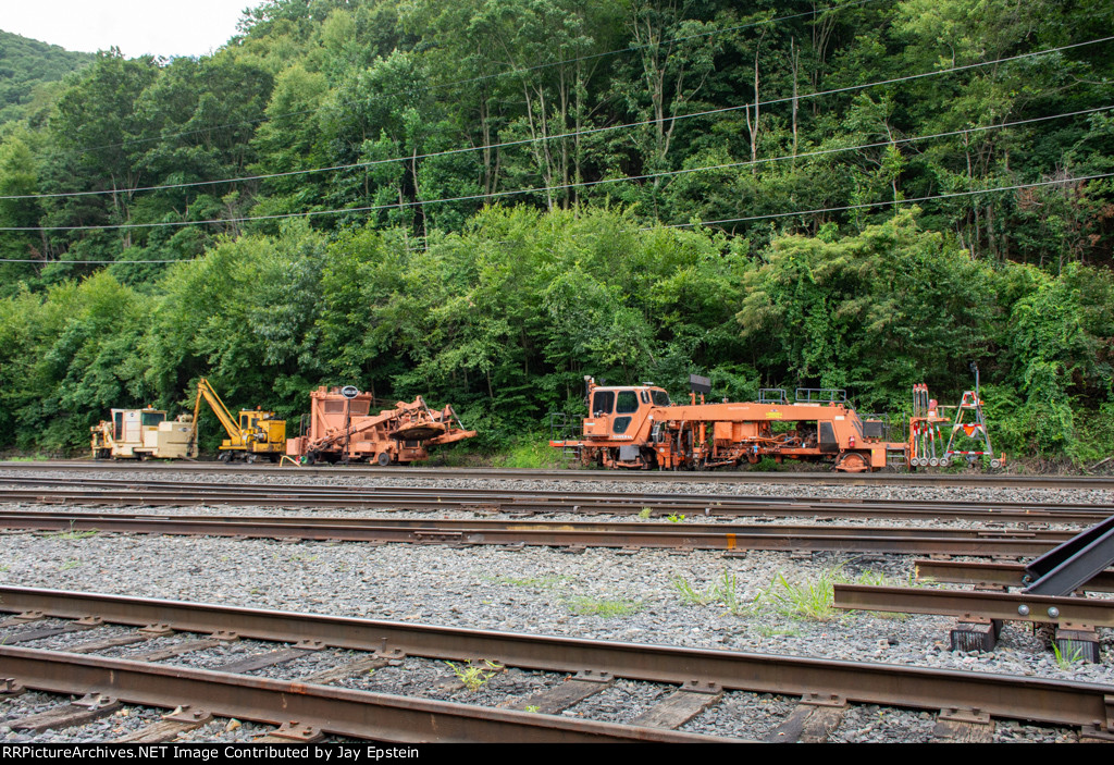 R&N MOW equipment enjoy the weekend at Port Clinton 